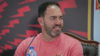 أول الراحلين عن صفوف فريق الأهلي بفرمان من المدير الفني الجديد ريكاردو سوار