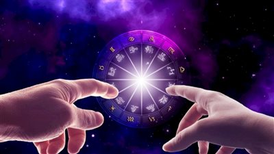 مواليد هذة الأبراج يعشقون للأبد وأخرين لا يجيدون الاعتراف بالحب أولا