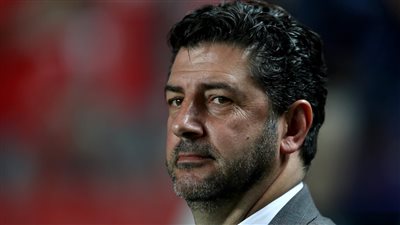 مفاجأة مثيرة بشأن رفض البرتغالي فيتوريا تدريب فريق الأهلي