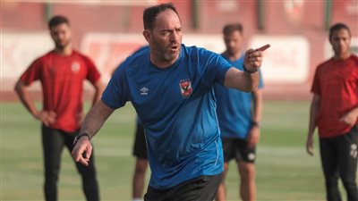 سواريس يجهز مفاجأة للاعب الفريق محمد شريف