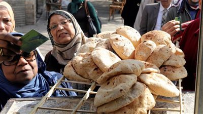 التموين تصدر قرار جديد بشأن تكلفة رغيف الخبز البلدي المدعم
