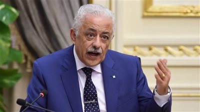 تعليق وزير التربية و التعليم علي موكب مدرس الاستاذ الذي اثار الجدل