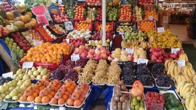 تراجع ملحوظ في أسعار الفاكهة اليوم السبت بالأسواق