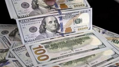 الدولار يستقر علي ثبات سعر الصرف في منتصف تعاملات اليوم بالبنوك المصرية