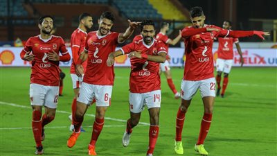 بعد التعاقد معة الصيف الماضي الأهلي يسعي للتخلص من هذا اللاعب