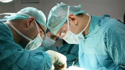 الكنيسة والأزهر وافقوا إعلامي شهير يعلن التبرع بأعضائه هو وآخرين على الهواء