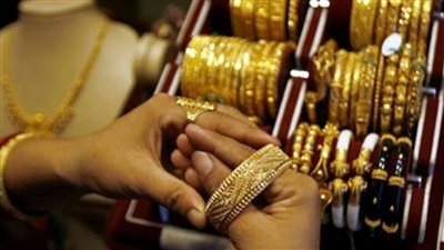 عيار 21 نازل سيكا سعر جرام الذهب في بداية تعاملات اليوم السبت في مصر