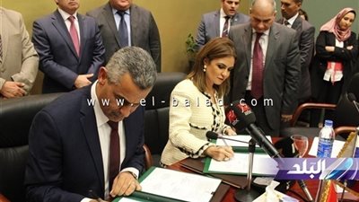 بالصور.. شركة روسية تمول التصنيع المشترك لــ700 عربة قطار مكيفة