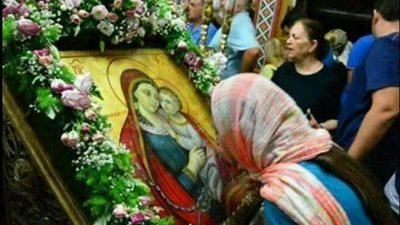 بالصور معجزة تحدث سنويا في اليونان يوم ١٥ أغسطس منذ عام 1705