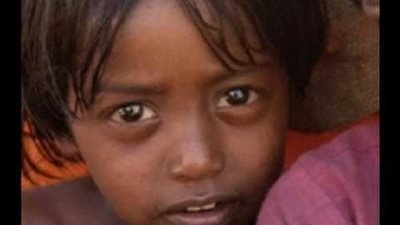 بالصور اصغر ام في العالم لن تصدق كم تبلغ من العمر