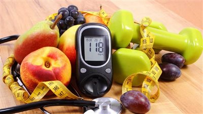 توقف عن تناولها في هذا التوقيت فورا تحذير لمرضى السكري من أضرار الفاكهة