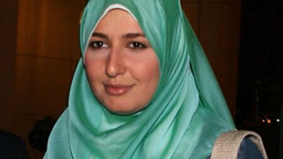 بالصور الفنانه حلا شيحه تثير ضجه بعد خلعها الحجاب و ظهورها بهذا الشكل الغريب و المفاجئ