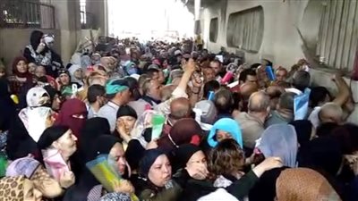 طوابير وزحمه وخناقات بين الناس بعد طرح شهادة ادخار جديدة بديلة لطلعت حرب