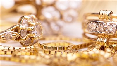 100 جنيه مرة واحده انخفاض جديد في اسعار الذهب اليوم