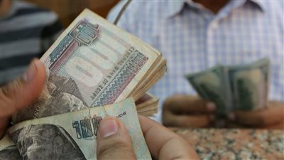 125 جنيه زيادة جديدة و500 جنيه حوافز في طريقهم للموظفين واصحاب المعاشات