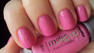 بالصور جدل على الانترنت بسبب طلاء اظافر اسلامى