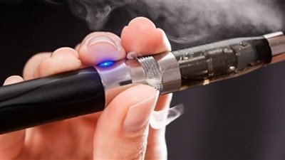 ثالث حالة وفاة جراء التدخين الإلكتروني