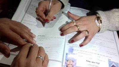 فتاة تجبر أسرتها على عقد قرانها بقسم الشرطة تعرف على التفاصيل