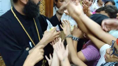 شاهد بالصور مصر تبدأ عام زراعي قبطي جديد