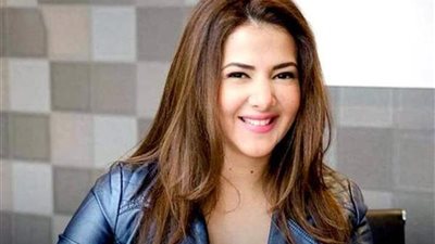 شاهد دنيا سمير غانم بإطلالة جريئة للغاية