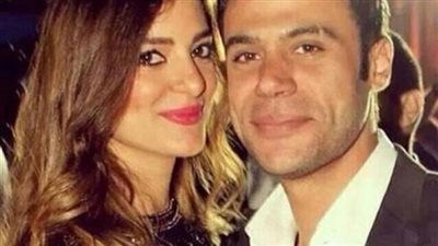 شاهد زوجة محمد عادل إمام تبهر جمهوره بأنوثتها