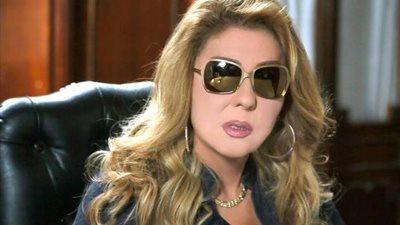 صوره قديمه لناديه الجندى فى احدى افلامها تثير ضجه كبيره و تعرض شيرين عبد الوهاب للسخريه