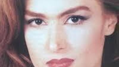 شاهد سيمون تثير الجدل بعد نشر صورتها ترتدى الحجاب