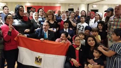 شاهد كيف استقبل المصريون الرئيس السيسي فى نيويورك