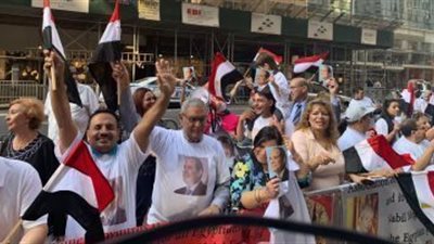 شاهد صور.. المصريون يحتشدون بنيوريوك لدعم وتأييد السيسى