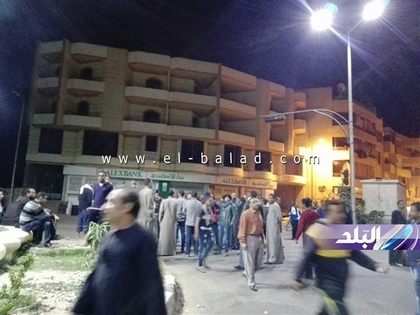 بالصور تجدد الاشتباكات بين الأهالي والأمن بالأقصر بعد اتهام الشرطة بتعذيب سجين