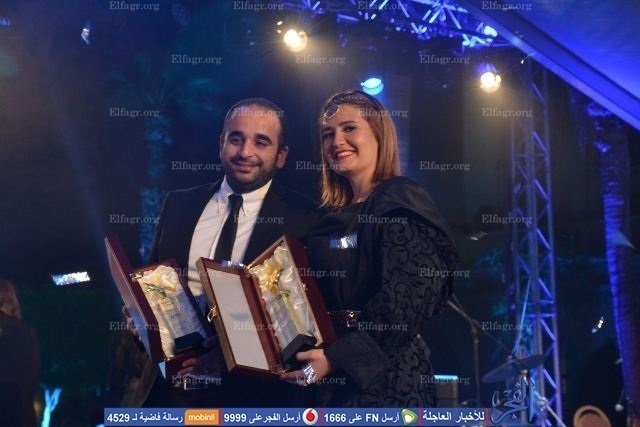 بالصور تكريم مسلسل العهد بحفل النايل دراما