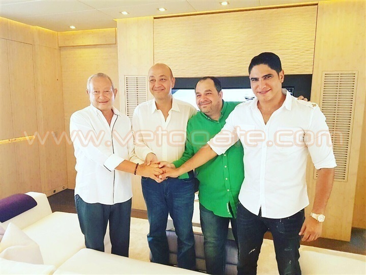 عمرو أديب يصطحب فريق عمل «القاهرة اليوم» بـ«أون تي في»