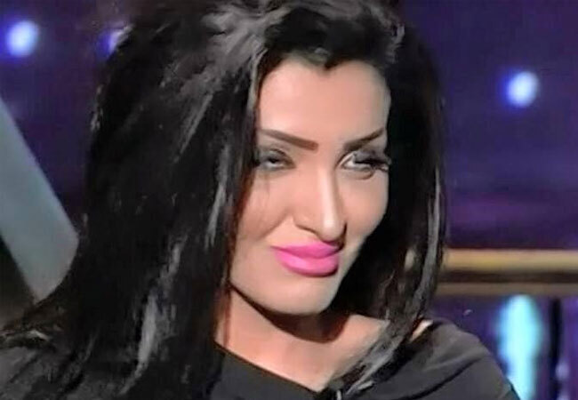 بالصور راقصات ضحين بحريتهن فى سبيل الإغراء