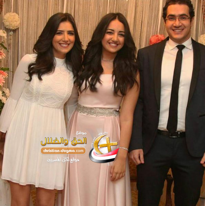 بالصور شاهد لاول مره الجميله شروق شقيقة الفنانه مى عمر و الجمهور يغازلها