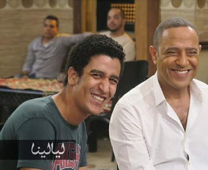 هل تذكرون الفنان محمد شرف تعرفوا على ابنه الممثل الصاعد الذي يشبهه