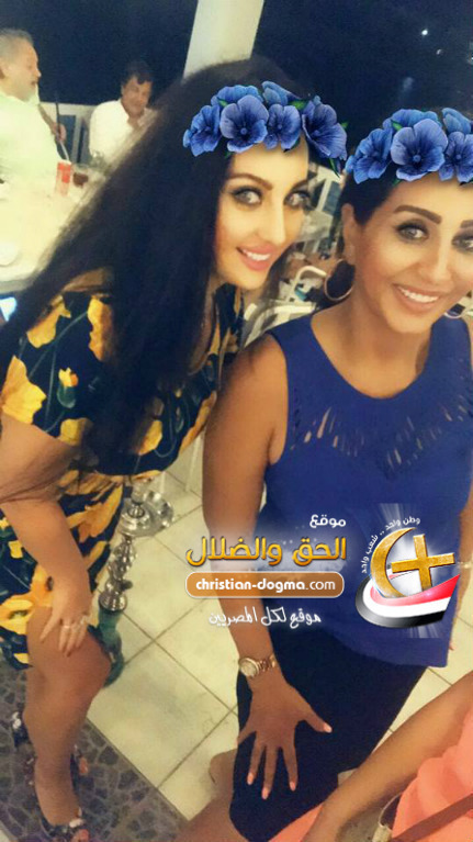 بالصور صافيناز تتألق مع وفاء و ايتن عامر فى الساحل