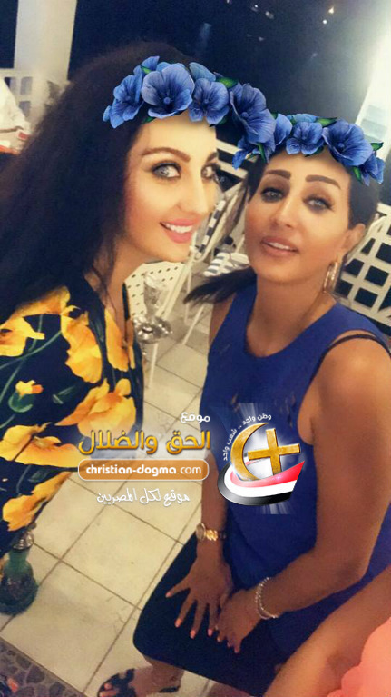بالصور صافيناز تتألق مع وفاء و ايتن عامر فى الساحل