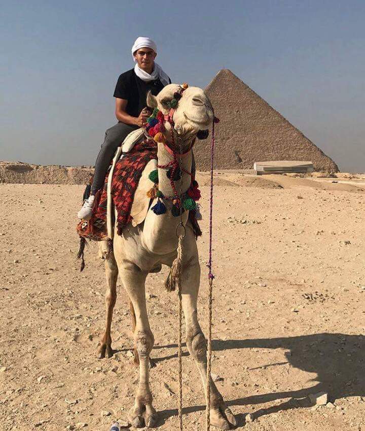 بالصور حفيد مبارك يشعل الانترنت ويخطف الأنظار بهذه الصور