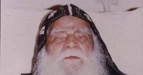 قديس من السواح اتولد سنة1887 واسمة الحقيقي يوسف خليل إبراهيم قصة حياته مفاجأه