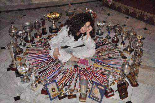 بالصور تعرف علي القبطيه الشابه الأولي علي العالم في هذا المجال
