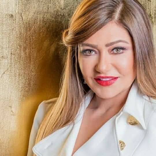 بالصور ليلي علوي صاحبة ال56 عام تشع جمالا و أنوثه في أحدث جلسة تصوير لها