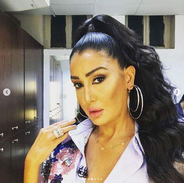 غاده عبد الرازق تثير الجدل باحدث جلسة تصوير ومتابعوها غاضبون