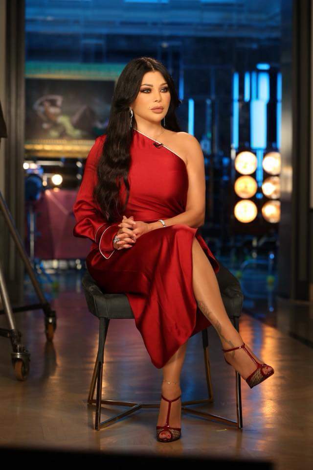 بالصور اطلاله ساحره ومثيره للفنانه هيفاء وهبي في أحدث ظهور لها