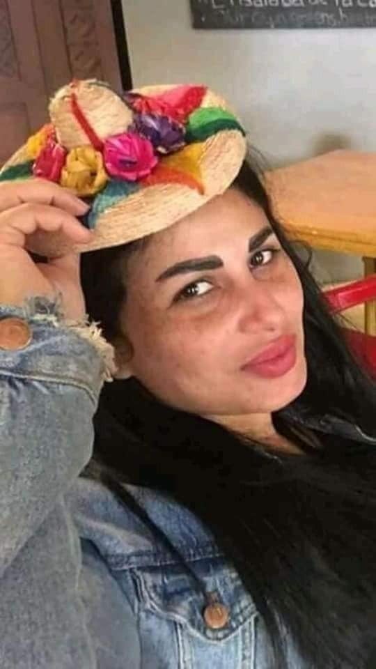 بالصور نشطاء ينشرون صورة زوجة أحمد الفيشاوى بدون مكياج تغيير كبير و مفزع