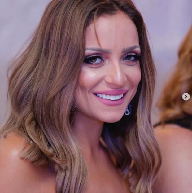 بالصور ريم البارودي تفاجئ متابعيها باطلاله مثيره جديده