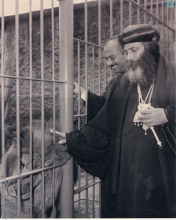 صور نادرة للمتنيح البابا شنودة الثالث