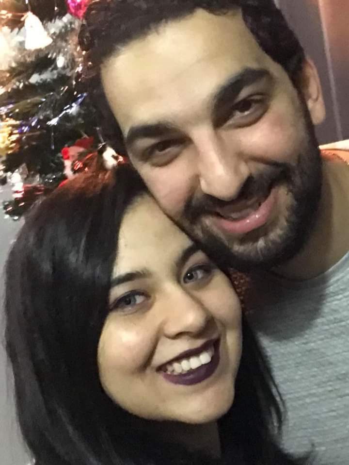 زوجة الملاك توما ثروت تنشر صور تجمعهما وتعلق بكلام صعب جدا 