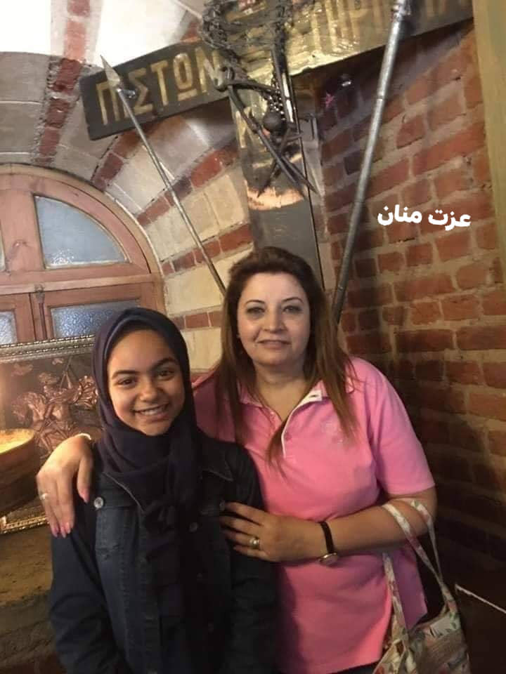 مسلمين داخل الكنيسة المعلقة    الصور التى اثارت ضجة على مواقع التواصل