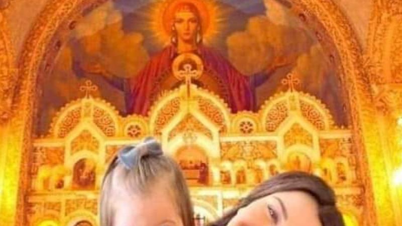 تدوال صورة لـ نانسي عجرم داخل الكنيسة وتعلق فخورة اني مسيحيه