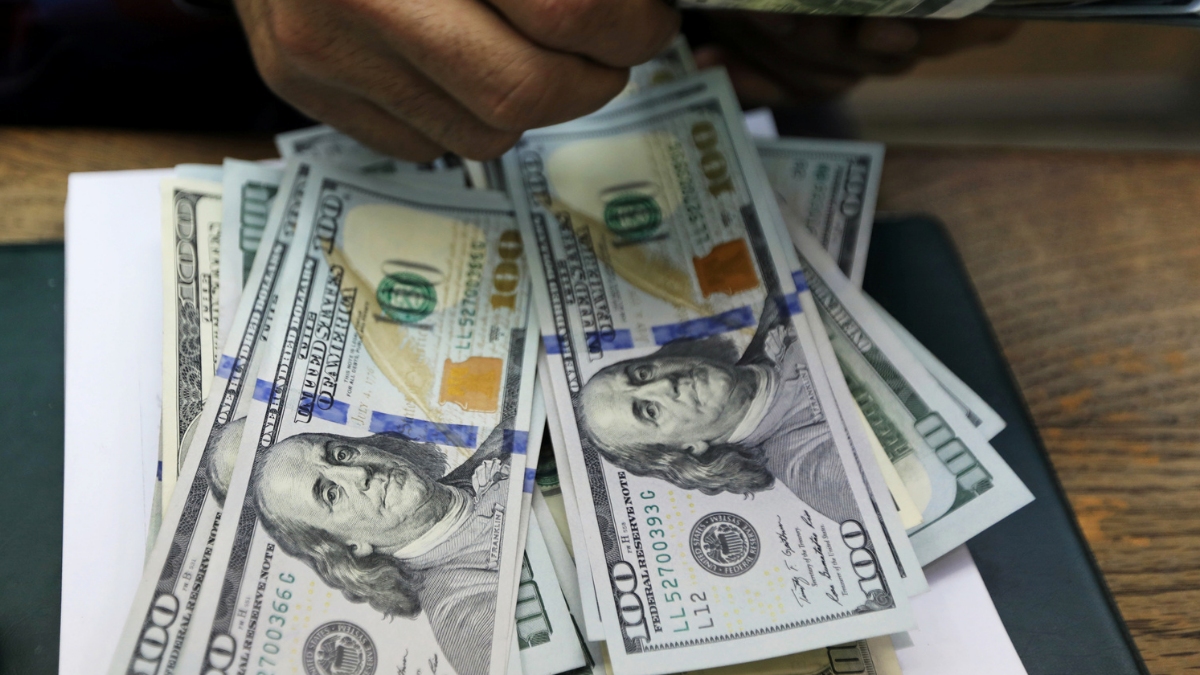 أعرف أسعار الدولار فى مقابل الجنية المصري اليوم السبت 11 يونيو 2022